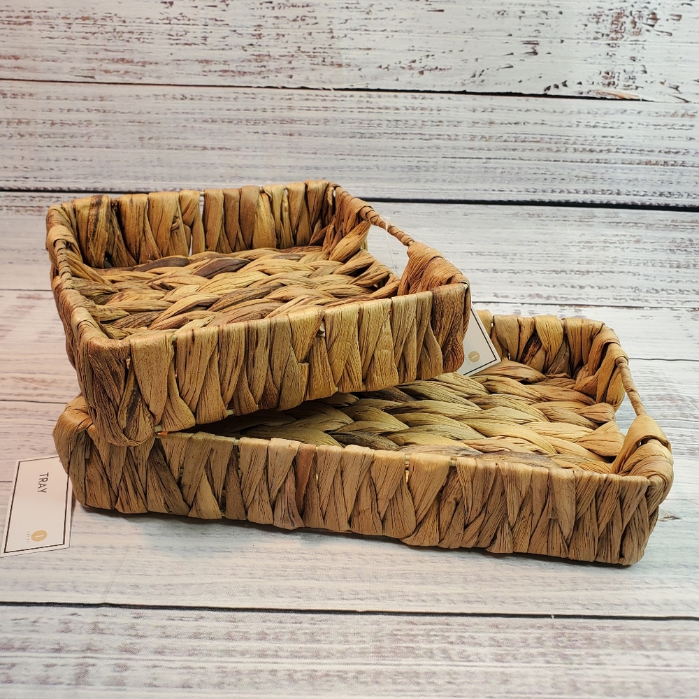 Natural fiber decorative tray